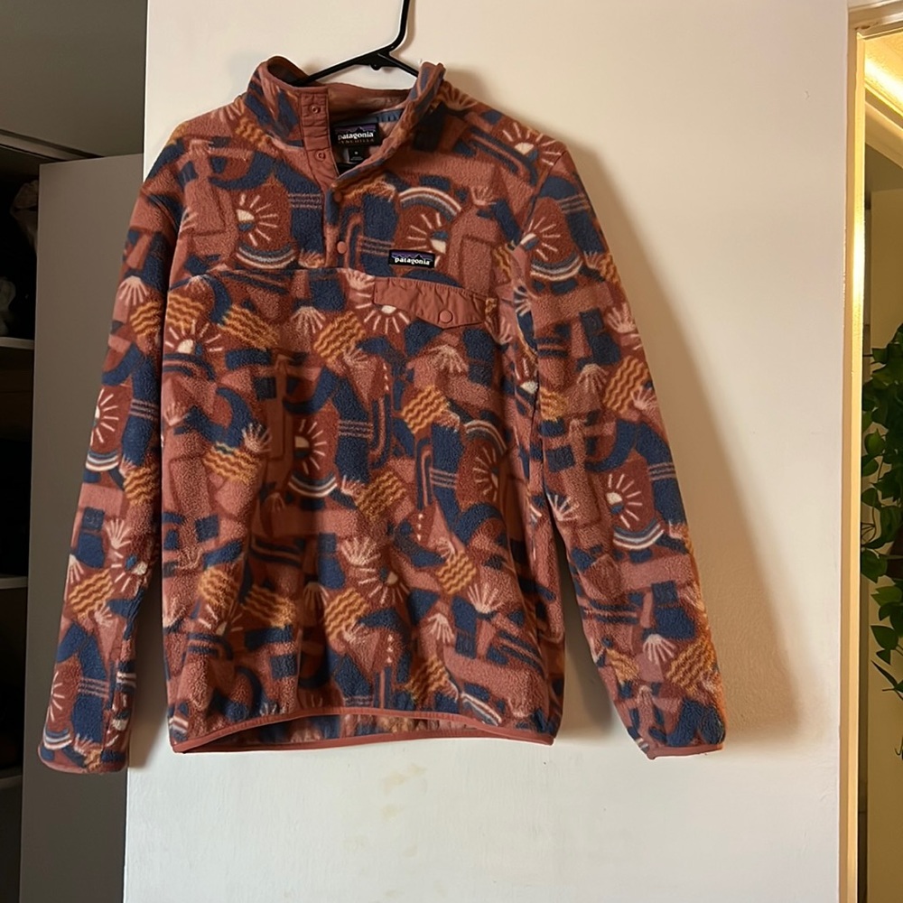 Patagonia fleece. Only worn a couple times!